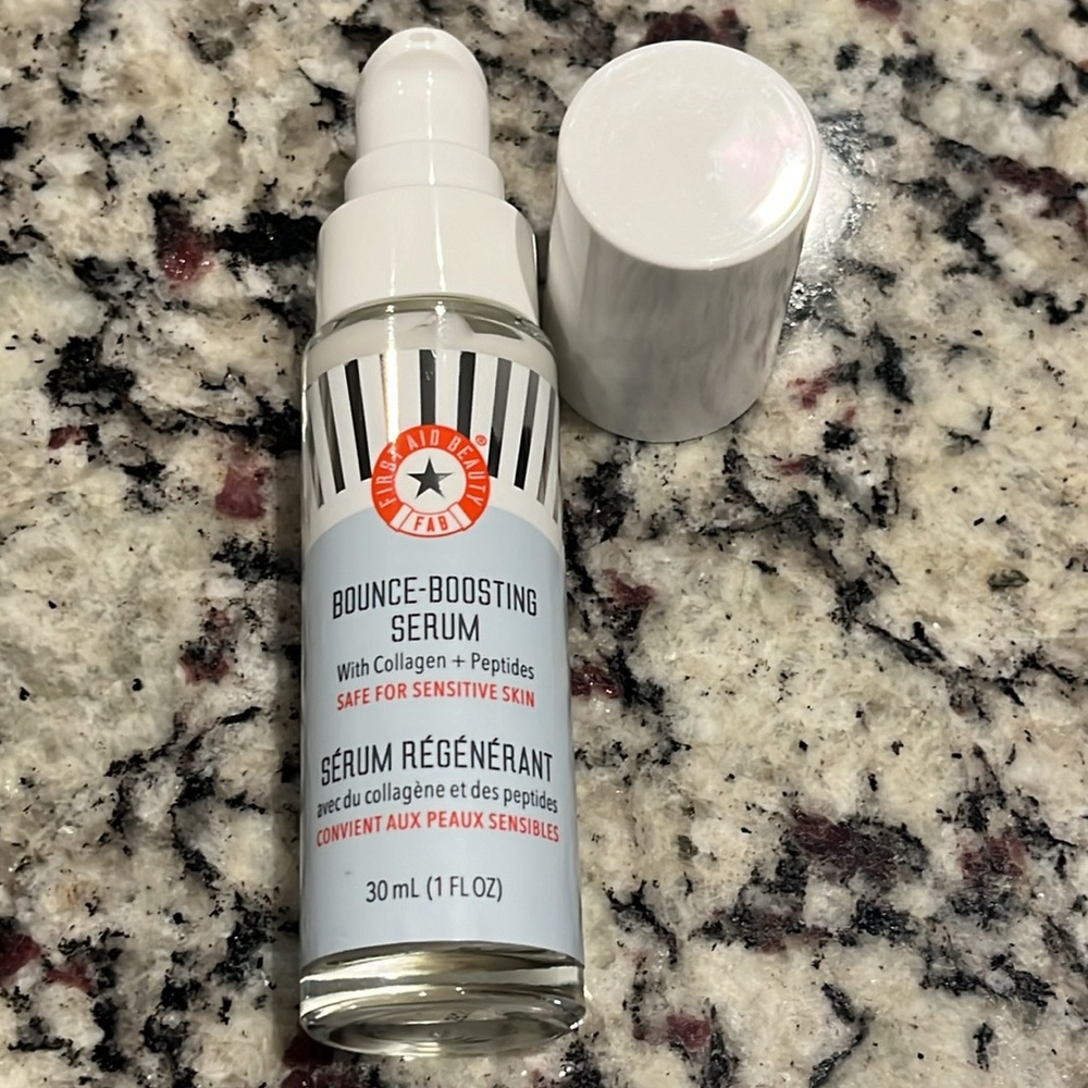 First Aid Beauty Bounce Boosting Serum with Collagen and Peptides 1oz.